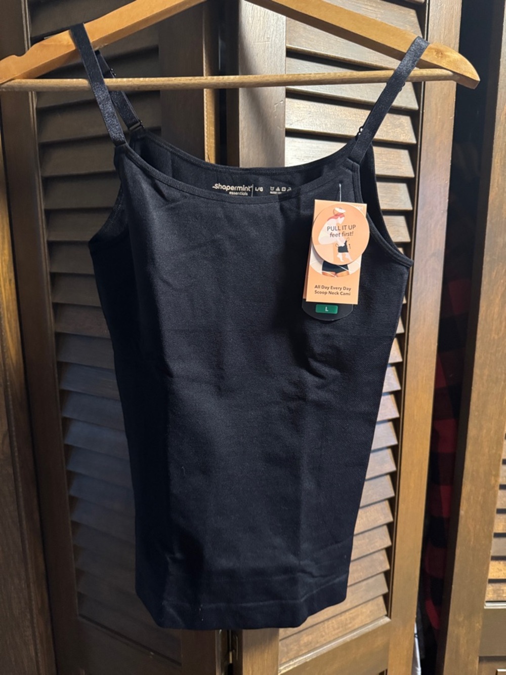 Shapermint Black Slim Scoop Neck Tank